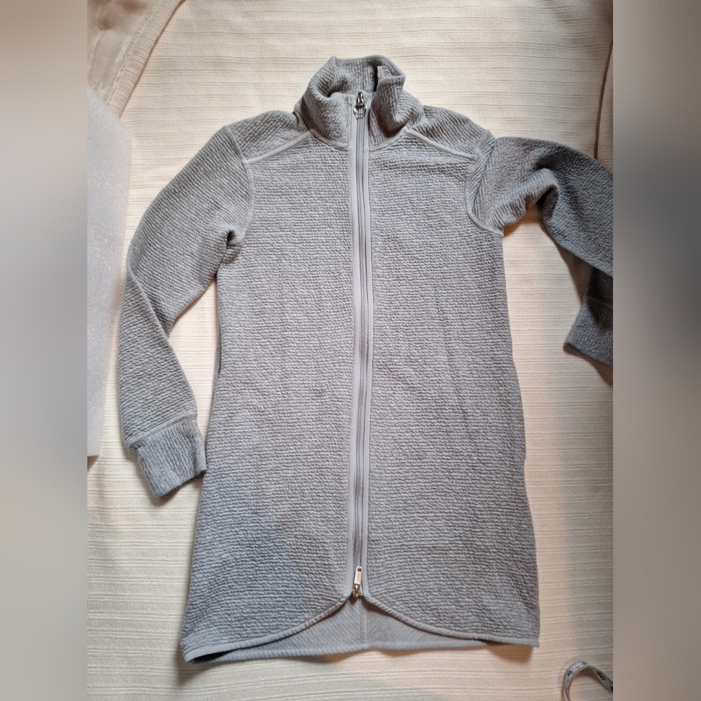 Lululemon On Repeat Jacket Size 2 - image 5